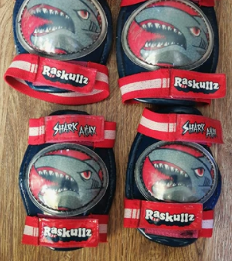 儿童护具，平衡车，轮滑都可用，孩子大了用不...