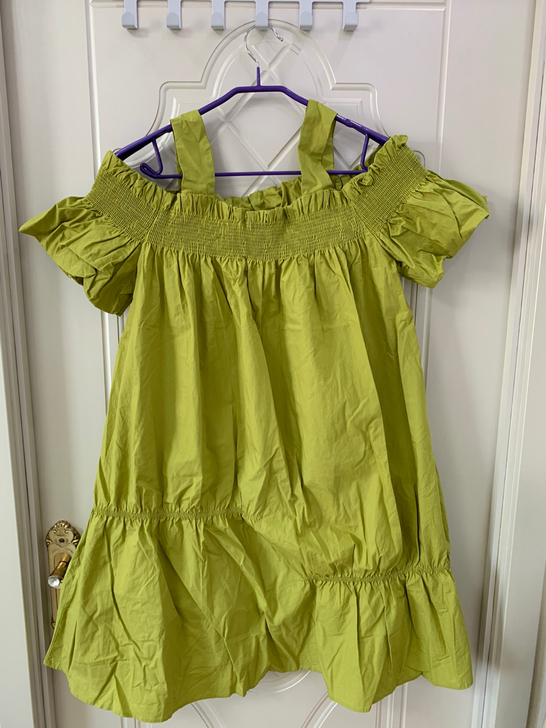 女式连衣裙 M 全新