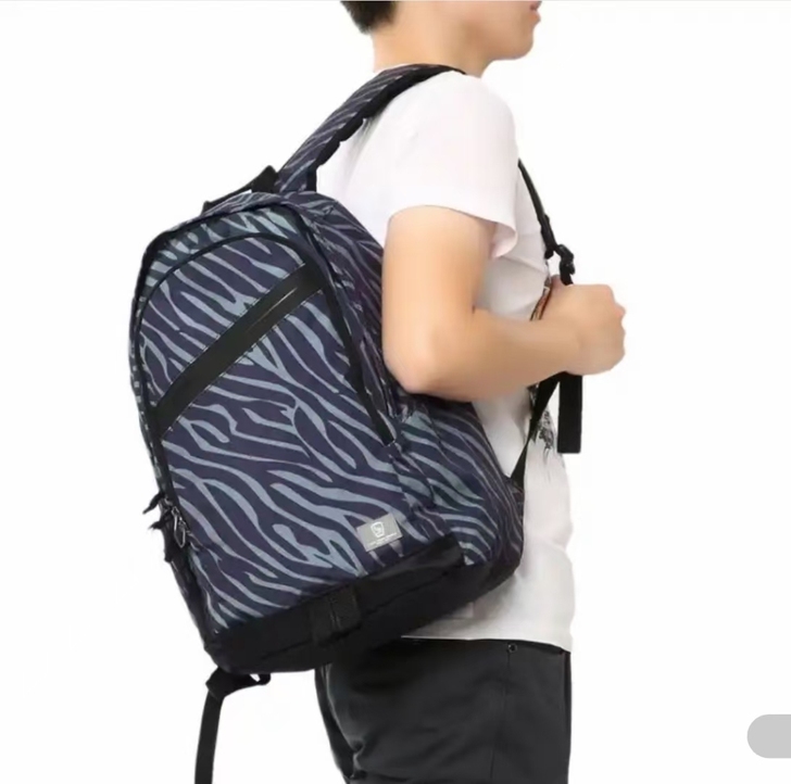 爱华仕（OIWAS）都市时尚 轻量化减压 ...