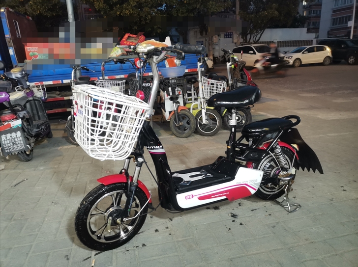 本店二手小电动车，四九九起，要的亲下单！