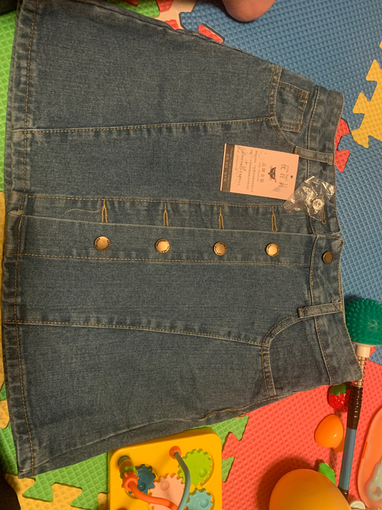 包臀裙全新。体重120以内都能穿