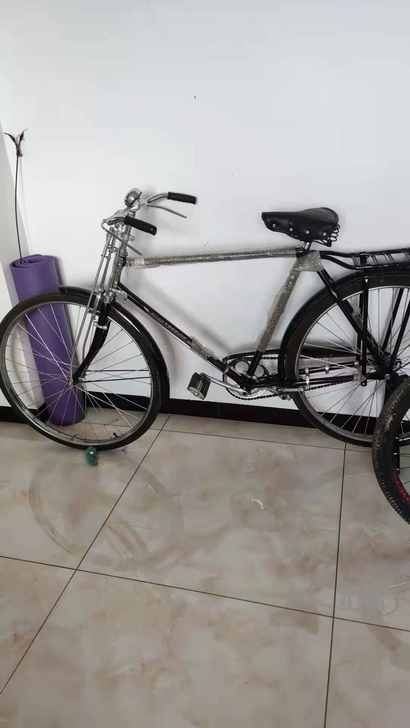 中国上海永久牌自行车，全新600元。