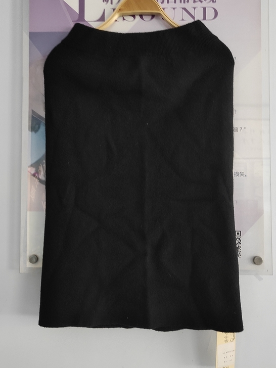 全新黑色加厚针织半裙一步裙  很显瘦 看上...