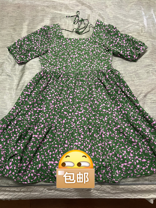 超显白碎花连衣裙包邮