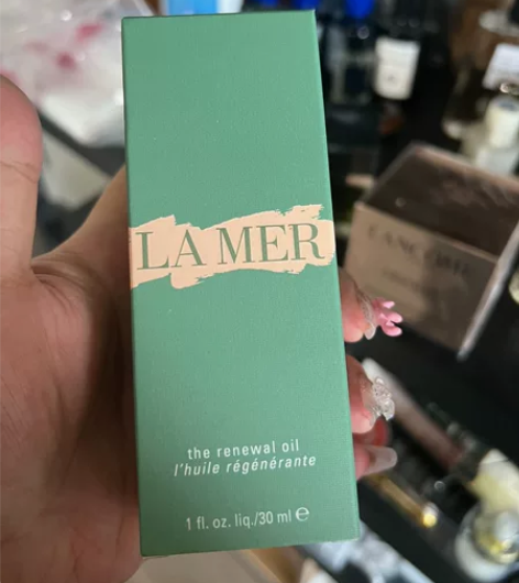 搬家不想带太多瓶瓶罐罐 美白乳～万能油～哈...