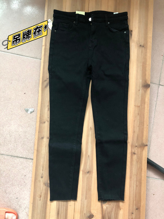 清仓大甩卖！女装凤德堡黑色牛仔小脚裤加绒全...