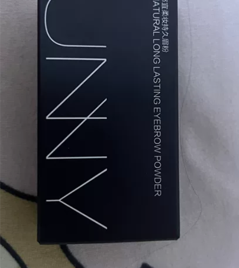 unny眉粉咖啡棕 朋友送的,原谅乡巴佬只...