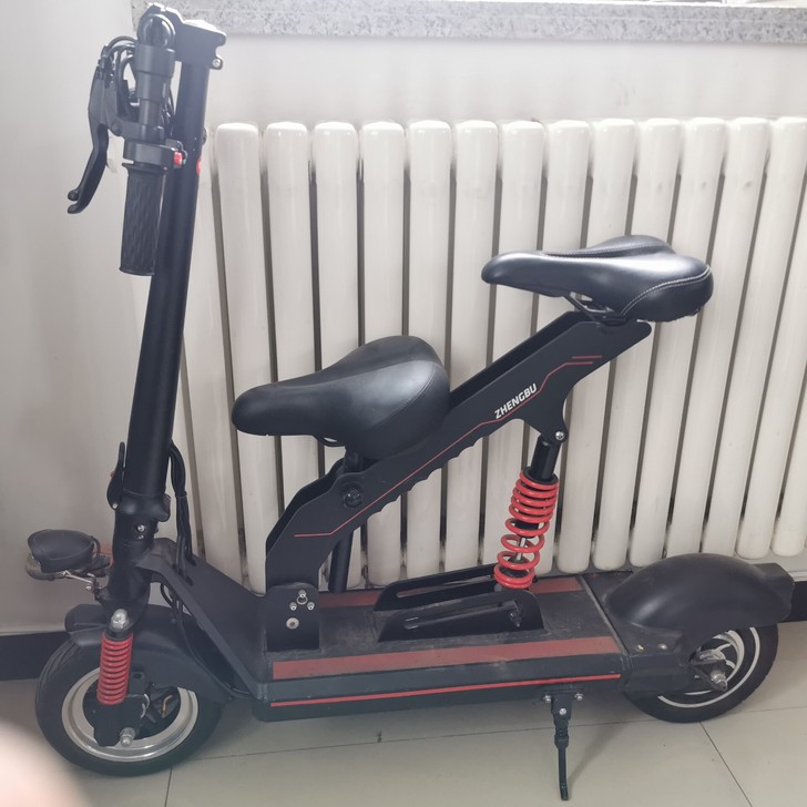 迷你电动自行车，可以折叠放到汽车后备箱，可...