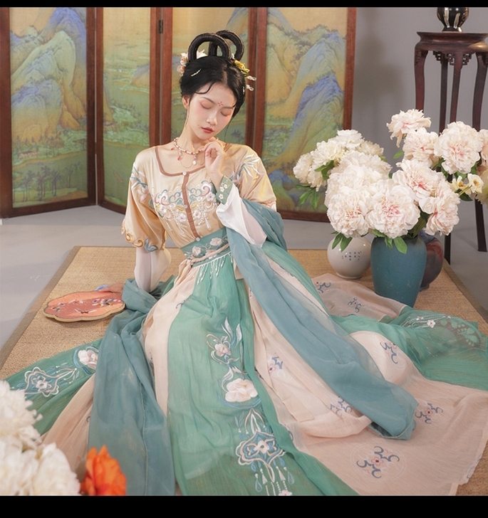 （只出不换）耀春原创汉服女花瑶归唐制坦领三...