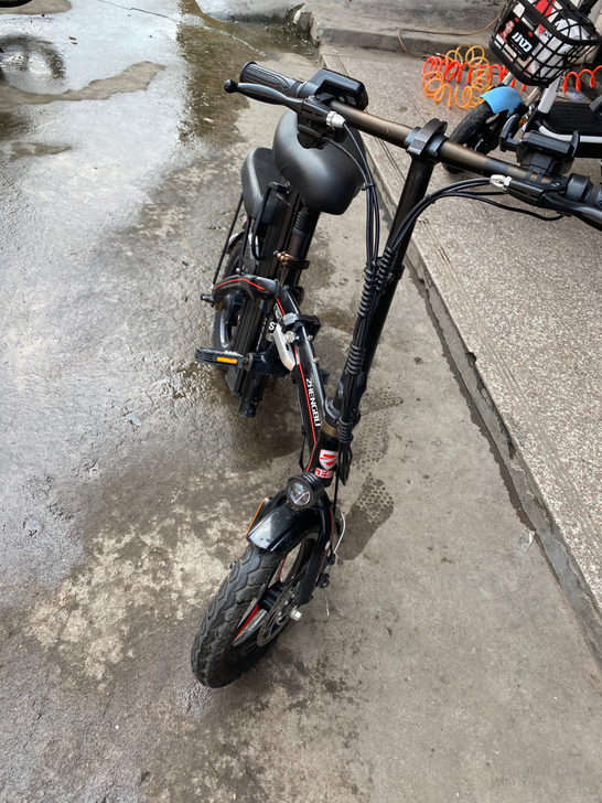 正步锂电池，代驾电动车转让，电池48伏20...