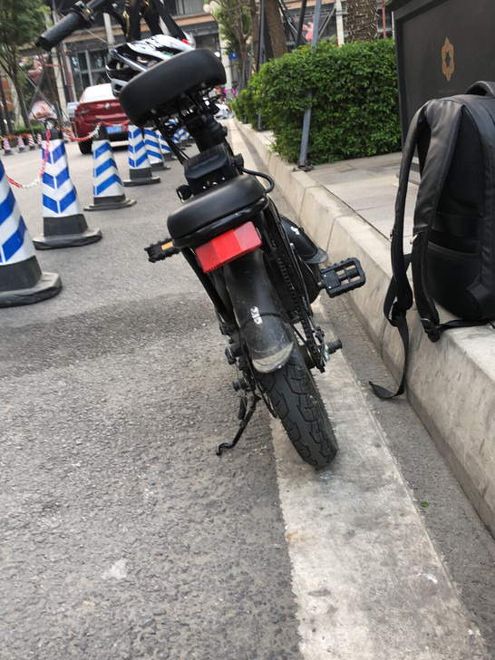 电动折叠车，5月24号到货，到今天才骑了7...