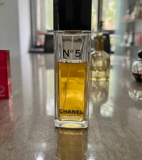 香奈儿5号香水，100ml剩余量如图，购于...