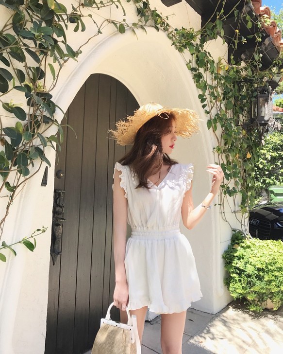 美美的夏夏：收腰显瘦白色连体裤女夏2017...