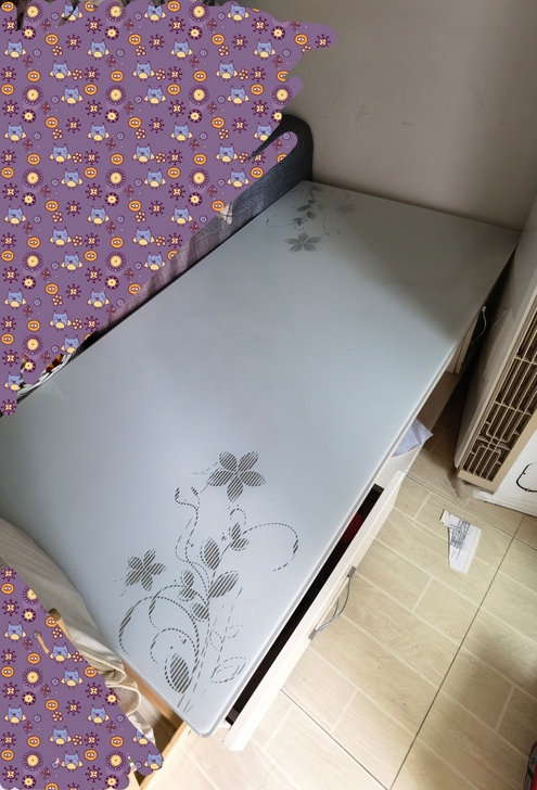 130*70*43厘米茶几桌，玻璃桌面，很...