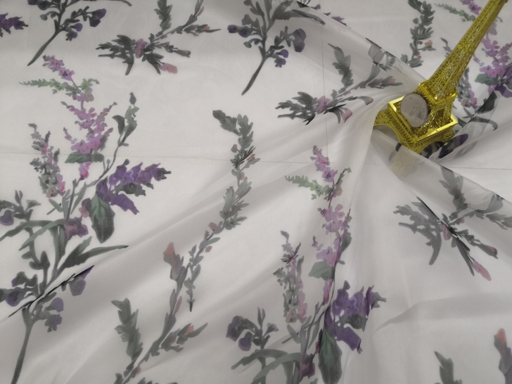 天丝雪纺印花白底穗花大方巾面料