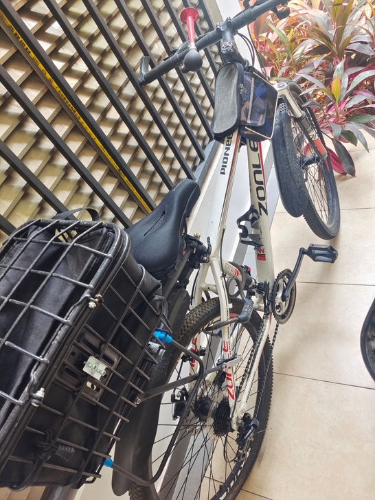 山地车九成新，保养不错，闲置转让，广州增城...