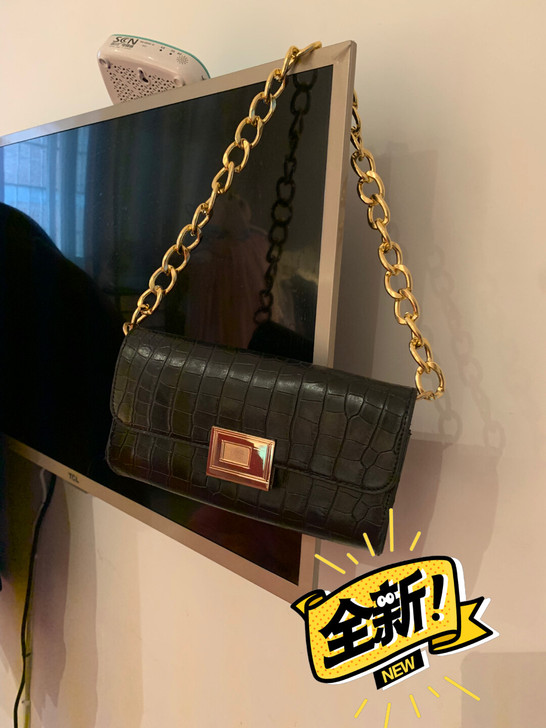 链条腋下包 一次都没背过