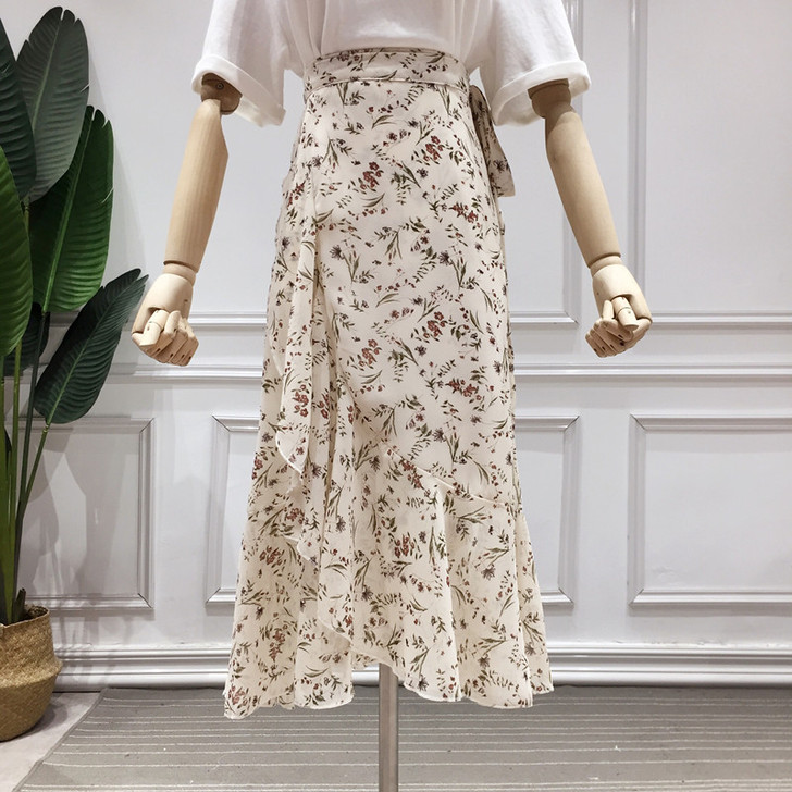 不规则碎花半身裙2020夏新款一片式高腰系...