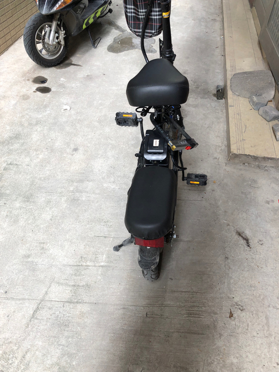 折叠电动车九成新以上可跑30公里买入三个月...