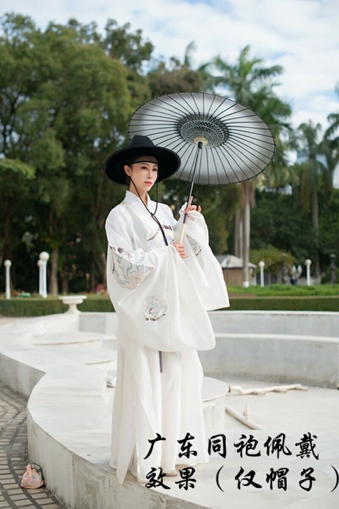 卑社畜微同袍在线急出汉服首服，价格可商榷