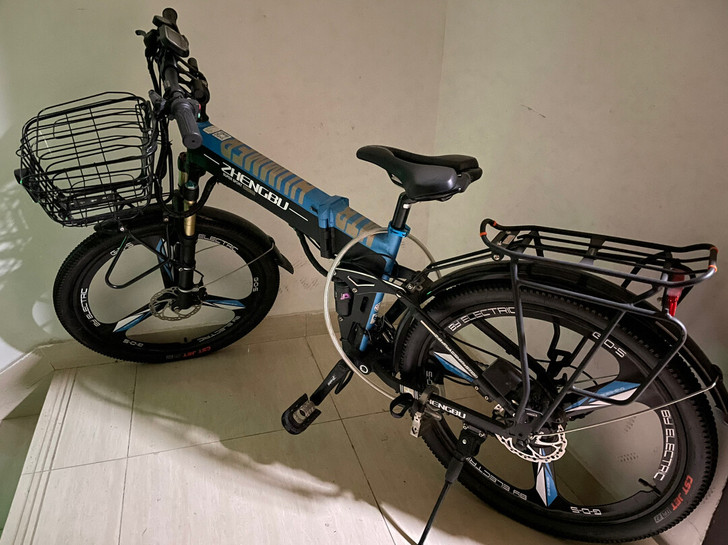 正步电动车