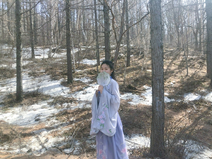 汉服三件套 仅穿一次拍照片用 已洗干净