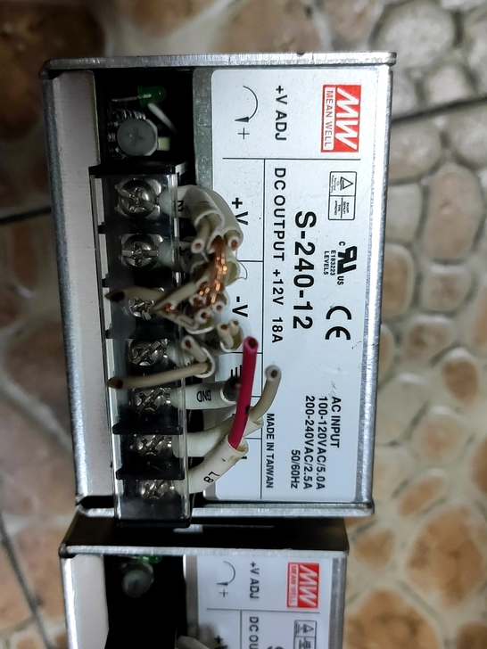 二手拆机，台湾产MW明纬S-240-12型...