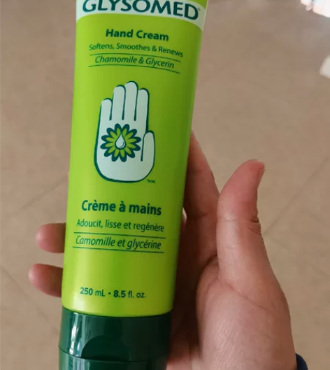 Glysomed佳莉敏护手霜，预干裂洋甘菊...