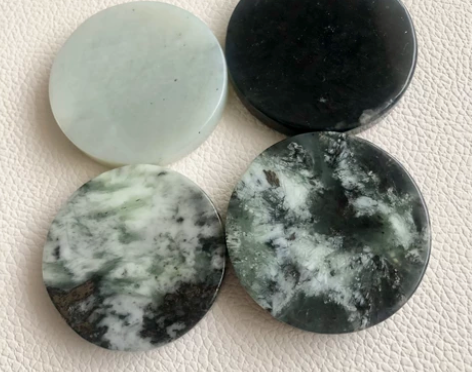 岫玉镯芯镇纸石原石原料 直径约52 左右，...