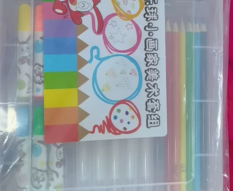 巧虎可乐球小画家美术套装，包含水彩笔，蜡笔...