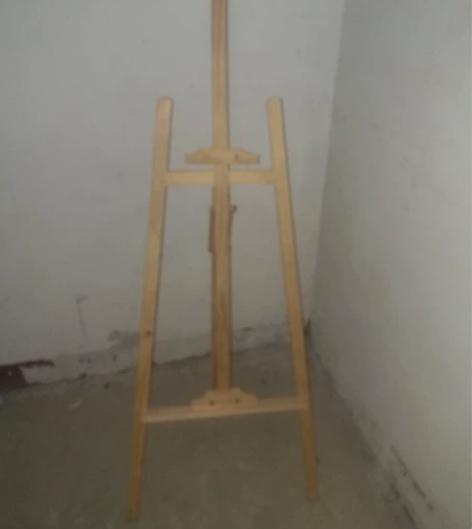 实木画架150厘米高，画室闲置九成新如图同...