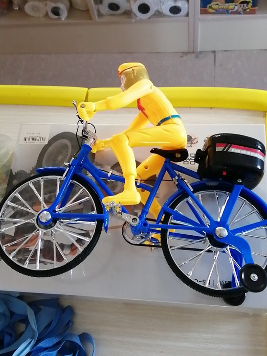 孙吾空自行车带音乐灯光