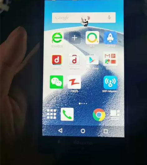 夏普sh03g， 外观配置和404sh基本...