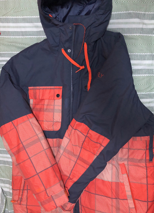 男士棉服9.9成新，衣长80.5厘米，胸围...