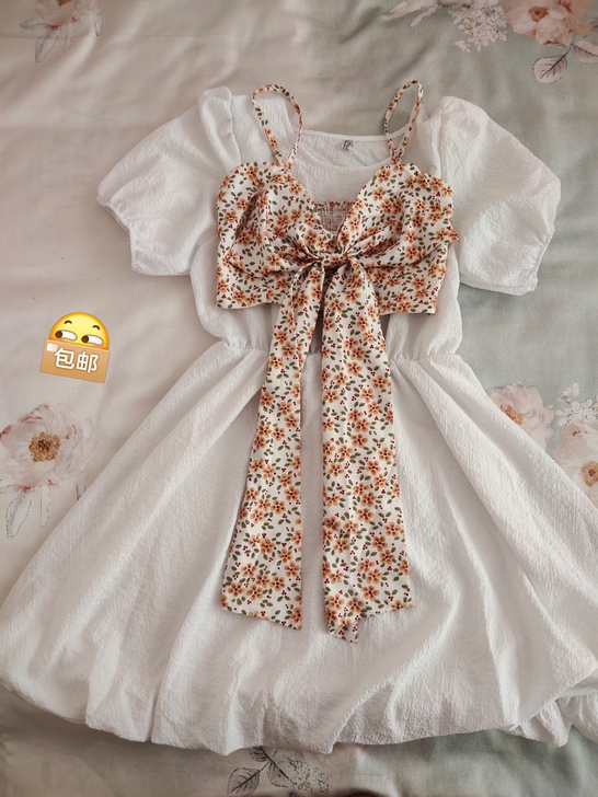 2021新款学院小个子甜美初恋裙收腰显瘦泡...