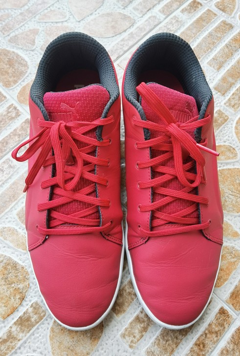 PUMA彪马 法拉利，红色板鞋，42码