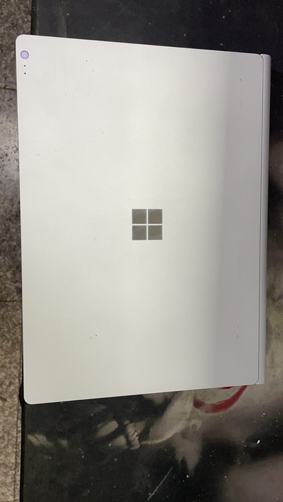 微软Surface Book，PC平板二合...