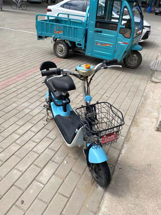 19年电动车，没怎么骑，便宜处理，外观很新