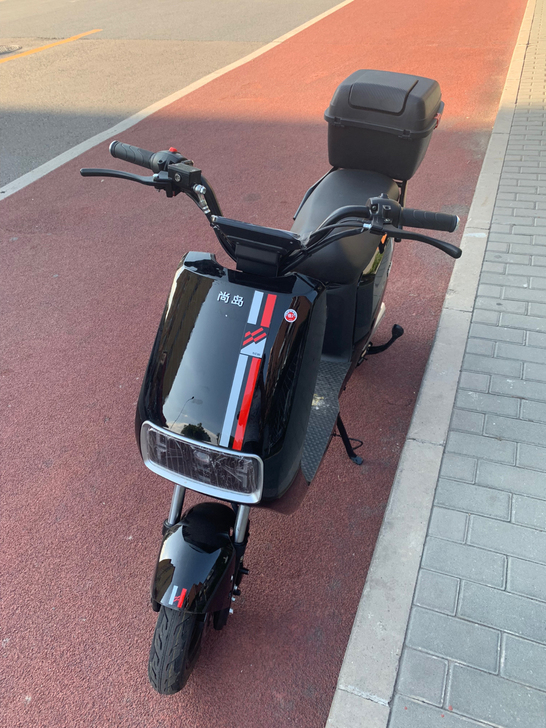 出售国标锂电电动车，刚买的新车媳妇嫌大带不...