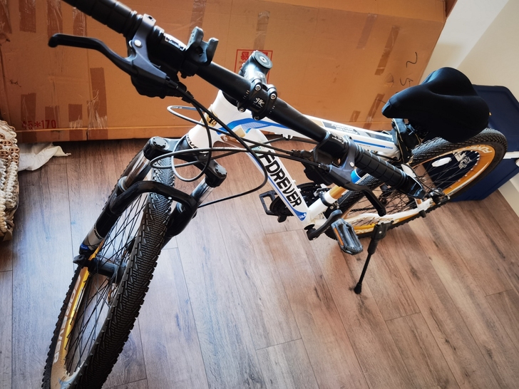 26英寸，27变速，永久自行车，自提。在矿...