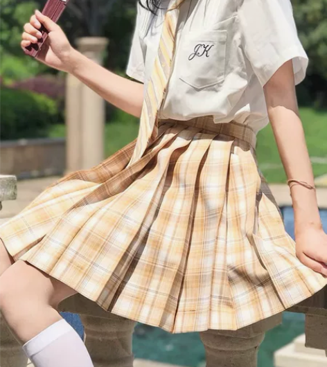 甜美可爱jk群，想入的赶紧呀 感兴趣的话点...