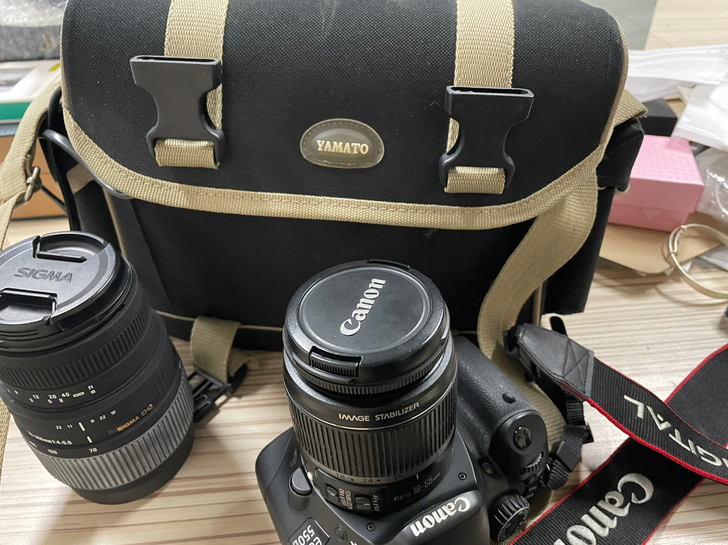 佳能单反 EOS 550d 使用不超过5次...