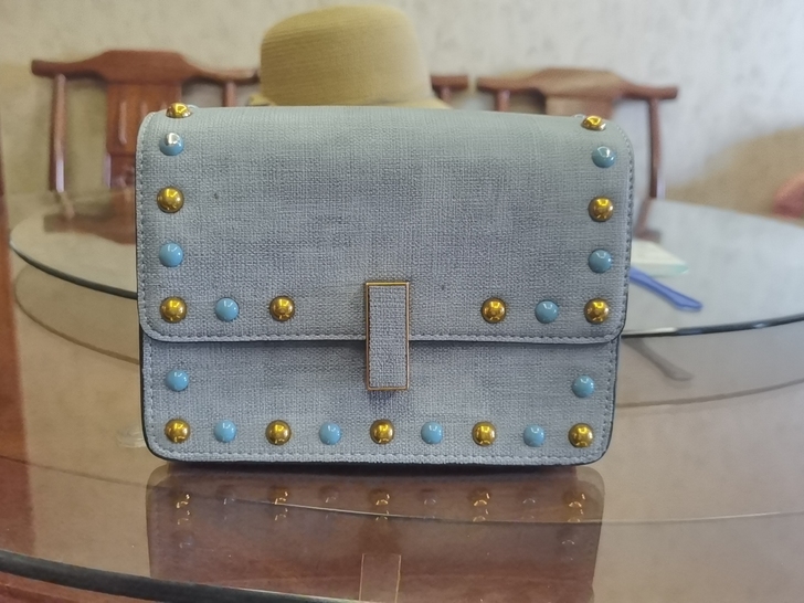 度假风包包，有磨损。好看！