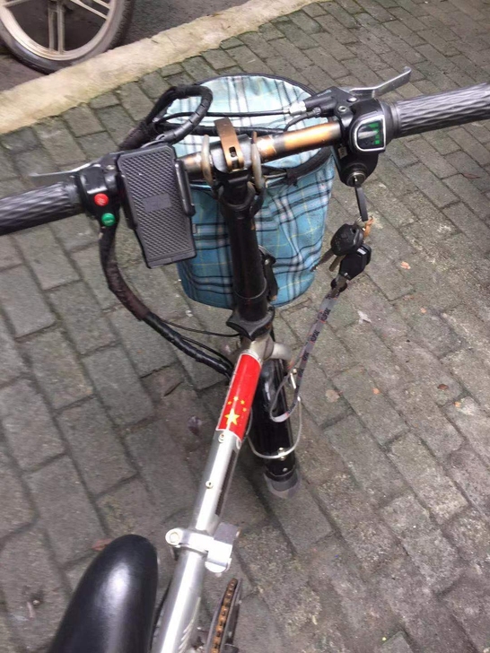代驾小电瓶车，成色一般买了两年多，骑了差不...
