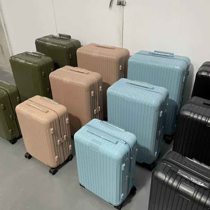 优惠一折日默瓦冰川蓝色行李箱 旅行箱 拉杆...