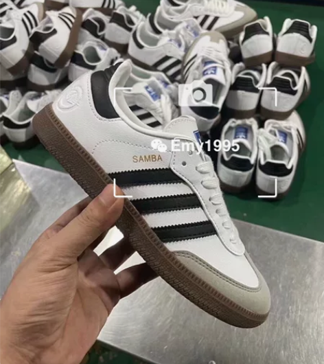 adidas阿迪德训鞋 桑巴 尺码：36-...
