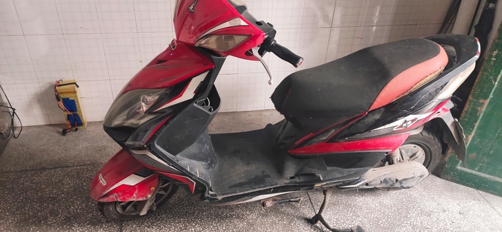 五羊电动车60V20安980元