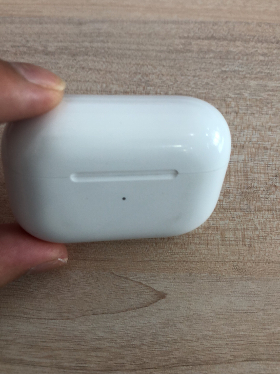 airpodspro3代充电盒