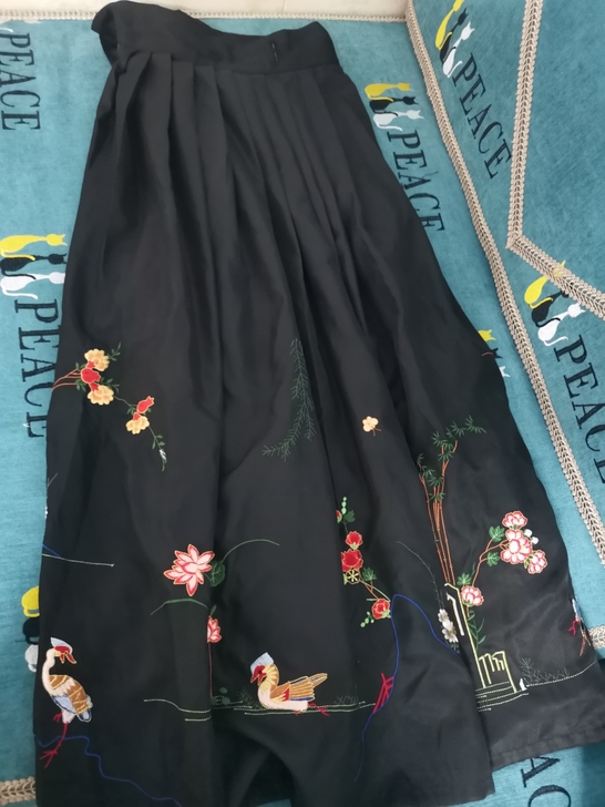 空谷记记暗花花鸟绣花明制汉服 材质：涤纶全...