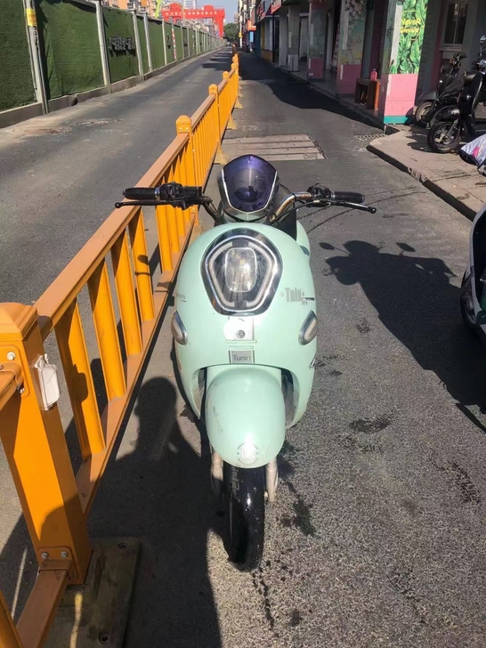 二手杭爵电动车小龟王电瓶车，购车送哈雷头盔...